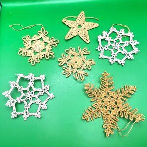 Lot of 6 VTG Handmade Crochet Snowflake Ornaments 1980s Metallic Holiday Décor
